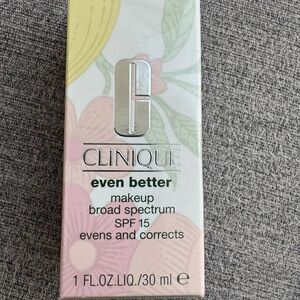 Clinique Even Better Makeup SPF 15 - Sand